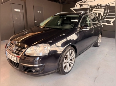 Volkswagen - Golf V