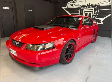 FORD - MUSTANG